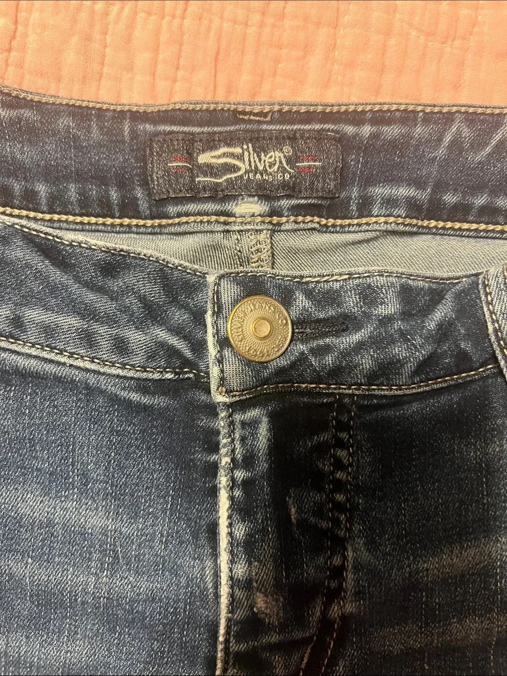 S/M Silver Jeans Distressed Dark Blue Denim Cutoff Shorts